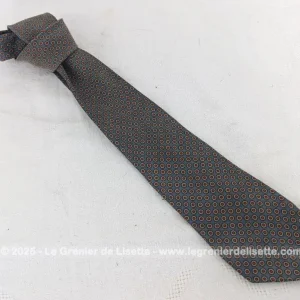 Belle cravate pure soie Lanvin Paris