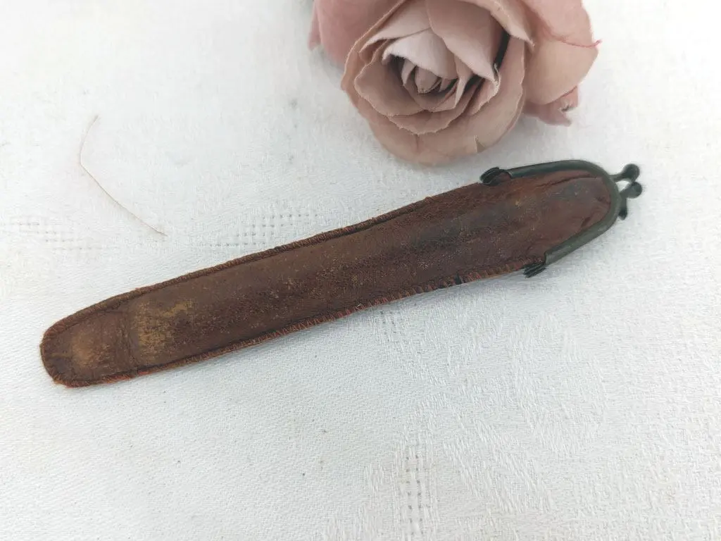 Porte-cigarette vintage bakélite avec étui cuir – Image 8